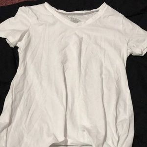 White v neck tee